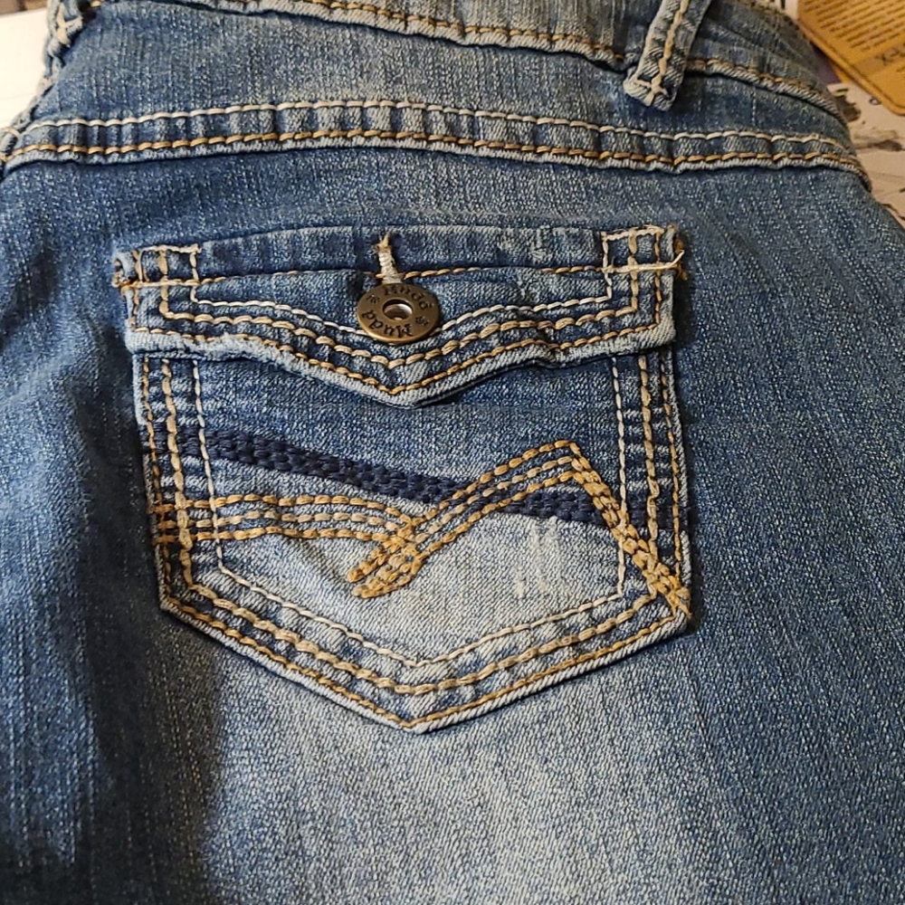 Mudd denim capris